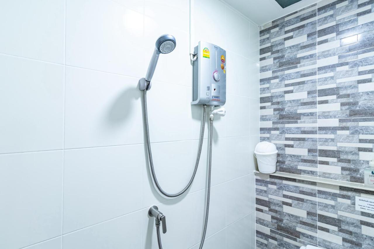 Dream Hostel Hatyai Хатъяй Экстерьер фото